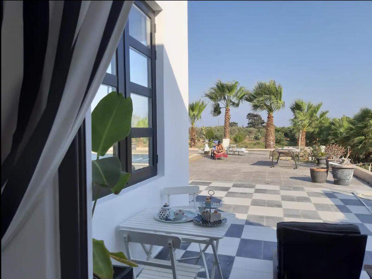 The Pervoli Studio - Pool - Close To Beach Ларнака Экстерьер фото